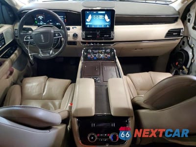 Zdjęcie 8 z 14 samochodu: 2019 LINCOLN NAVIGATOR L RESERVE VIN:5LMJJ3LT3KEL11865 - miniatura