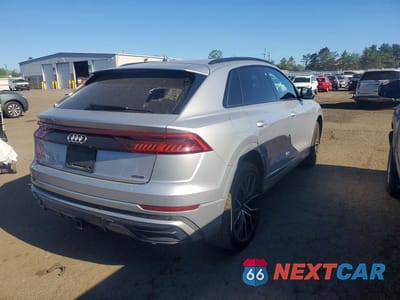 Trzecie zdjęcie samochodu z tyłu: 2019 AUDI Q8 PREMIUM PLUS S-LINE VIN:WA1EVAF11KD025301 - miniatura