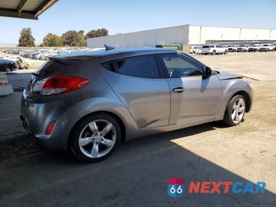 Trzecie zdjęcie samochodu z tyłu: 2014 HYUNDAI VELOSTER BASE VIN:KMHTC6AD6EU193565 - miniatura