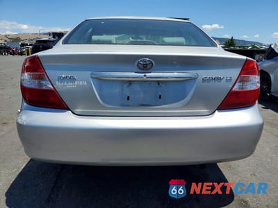 Zdjęcie 6 z 12 samochodu: 2003 TOYOTA CAMRY LE VIN:4T1BE32K63U715643 - miniatura