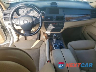 Zdjęcie 8 z 13 samochodu: 2011 BMW X5 XDRIVE50I VIN:5UXZV8C50BL419304 - miniatura