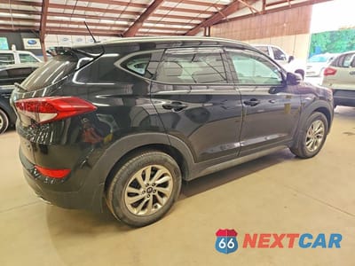 Trzecie zdjęcie samochodu z tyłu: 2016 HYUNDAI TUCSON ECO VIN:KM8J3CA22GU043878 - miniatura