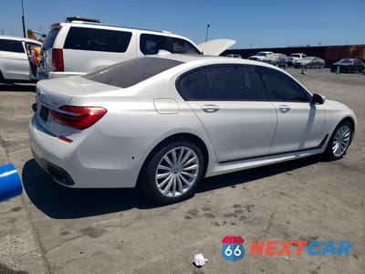 Trzecie zdjęcie samochodu z tyłu: 2017 BMW 750 XI VIN:WBA7F2C53HG421761 - miniatura
