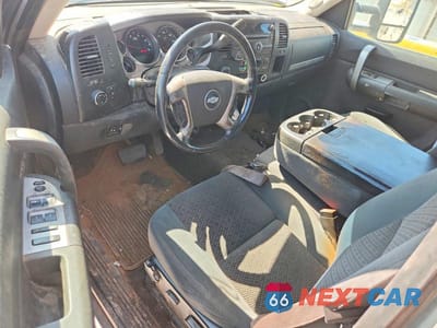 Zdjęcie 8 z 12 samochodu: 2007 CHEVROLET SILVERADO K2500 HEAVY DUTY VIN:1GCHK23607F516701 - miniatura