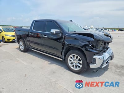 Czwarte zdjęcie samochodu z boku: 2021 CHEVROLET SILVERADO C1500 LTZ VIN:3GCPWEED8MG377067 - miniatura