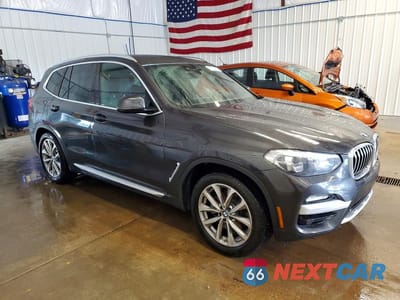 Czwarte zdjęcie samochodu z boku: 2019 BMW X3 XDRIVE30I VIN:5UXTR9C51KLE21064 - miniatura