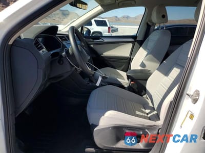 Zdjęcie 7 z 14 samochodu: 2024 VOLKSWAGEN TIGUAN SE R-LINE BLACK VIN:3VVFB7AX1RM181680 - miniatura