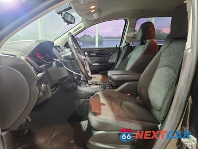 Zdjęcie 7 z 13 samochodu: 2016 GMC ACADIA SLE VIN:1GKKRNED1GJ158895 - miniatura