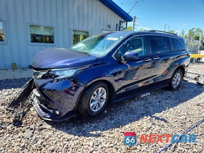 2022 TOYOTA SIENNA XLE 5TDYSKFC9NS042360 - główne zdjęcie licytacji z USA - miniatura