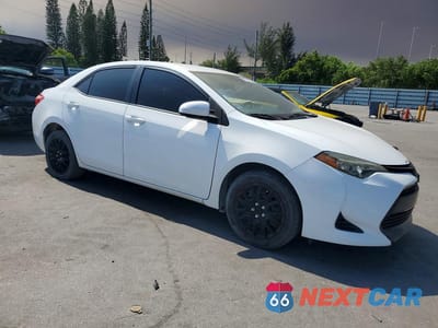 Czwarte zdjęcie samochodu z boku: 2019 TOYOTA COROLLA LE VIN:5YFBURHEXKP927193 - miniatura