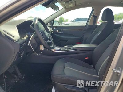 Zdjęcie 7 z 13 samochodu: 2021 HYUNDAI SONATA SE VIN:5NPEG4JAXMH106870 - miniatura