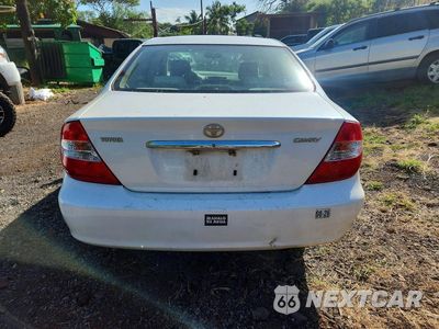 Zdjęcie 6 z 13 samochodu: 2004 TOYOTA CAMRY STANDARD VIN:JTDBE30K240275789 - miniatura