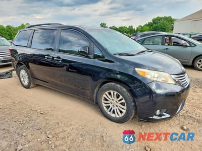 Czwarte zdjęcie samochodu z boku: 2015 TOYOTA SIENNA XLE 8-PASSENGER VIN:5TDYK3DC1FS580254 - miniatura