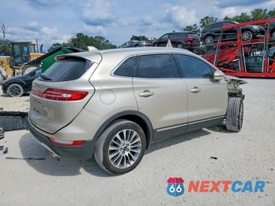 Trzecie zdjęcie samochodu z tyłu: 2017 LINCOLN MKC RESERVE VIN:5LMCJ3C92HUL55271 - miniatura
