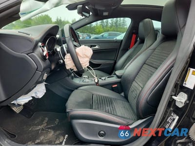Zdjęcie 7 z 13 samochodu: 2018 MERCEDES-BENZ CLA 45 AMG VIN:WDDSJ5CB6JN524876 - miniatura