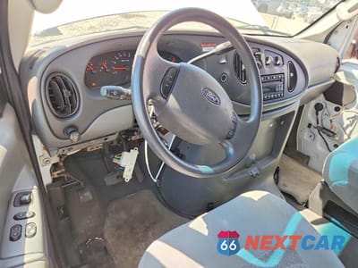 Zdjęcie 8 z 14 samochodu: 2006 FORD ECONOLINE E350 SUPER DUTY WAGON VIN:1FBNE31LX6HA61095 - miniatura