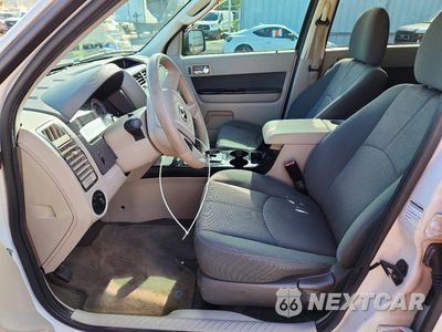 Zdjęcie 7 z 13 samochodu: 2011 MAZDA TRIBUTE I VIN:4F2CY0C77BKM07254 - miniatura
