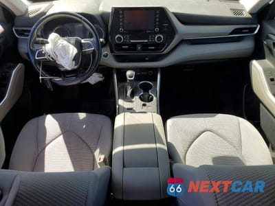 Zdjęcie 8 z 13 samochodu: 2021 TOYOTA HIGHLANDER LE VIN:5TDZZRAH6MS056291 - miniatura