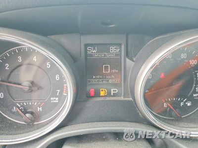 Zdjęcie 9 z 13 samochodu: 2012 JEEP GRAND CHEROKEE LAREDO VIN:1C4RJFAG5CC184583 - miniatura