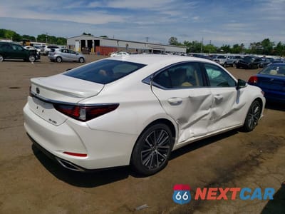 Trzecie zdjęcie samochodu z tyłu: 2025 LEXUS ES 350 BASE VIN:58ADZ1B18SU184980 - miniatura