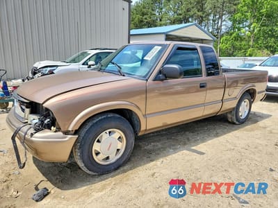 2003 GMC SONOMA 1GTCS19X338224852 - główne zdjęcie licytacji z USA - miniatura