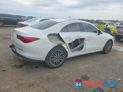 Trzecie zdjęcie samochodu z tyłu: 2024 MERCEDES-BENZ CLA 250 VIN:W1K5J4GB0RN454014 - miniatura