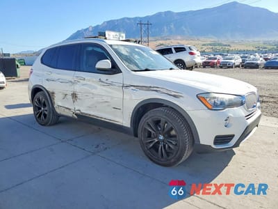 Czwarte zdjęcie samochodu z boku: 2016 BMW X3 XDRIVE28I VIN:5UXWX9C59G0D86771 - miniatura