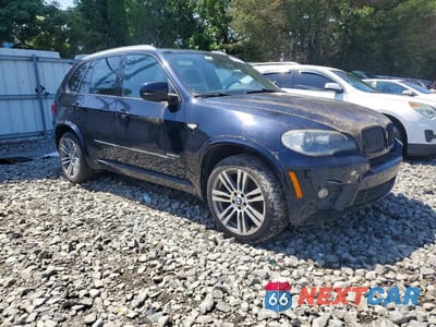 Czwarte zdjęcie samochodu z boku: 2011 BMW X5 XDRIVE35I VIN:5UXZV4C55BL409411 - miniatura