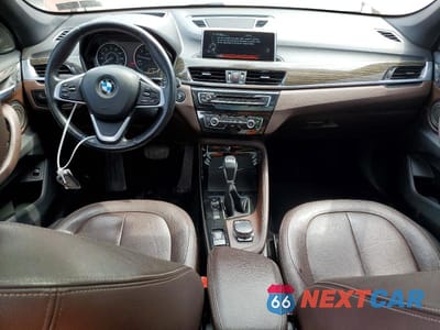 Zdjęcie 8 z 13 samochodu: 2016 BMW X1 XDRIVE28I VIN:WBXHT3C37GP880247 - miniatura