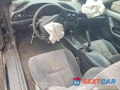 Zdjęcie 8 z 12 samochodu: 1996 CHEVROLET CAMARO BASE VIN:2G1FP22K4T2124476 - miniatura