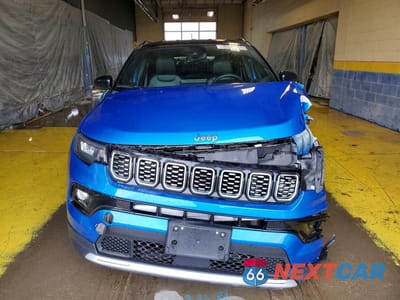 Piąte zdjęcie samochodu w środku: 2025 JEEP COMPASS LIMITED VIN:3C4NJDCN8ST506988 - miniatura