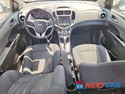 Zdjęcie 8 z 12 samochodu: 2017 CHEVROLET SONIC LT VIN:1G1JD5SHXH4116814 - miniatura