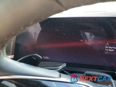 Zdjęcie 9 z 12 samochodu: 2025 CADILLAC ESCALADE PREMIUM LUXURY VIN:1GYS9BRL0SR386273 - miniatura