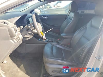 Zdjęcie 7 z 12 samochodu: 2018 HYUNDAI IONIQ LIMITED VIN:KMHC05LC9JU073812 - miniatura