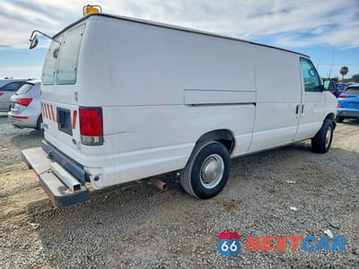 Trzecie zdjęcie samochodu z tyłu: 2002 FORD E350 DELIVERY VAN VIN:1FTSS34S62HB25623 - miniatura