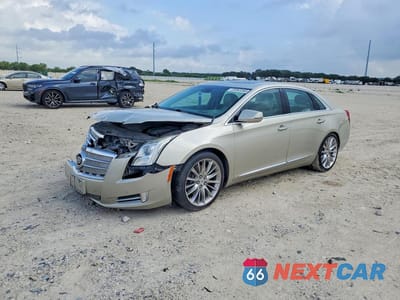 2013 CADILLAC XTS PLATINUM 2G61U5S35D9172584 - główne zdjęcie licytacji z USA - miniatura