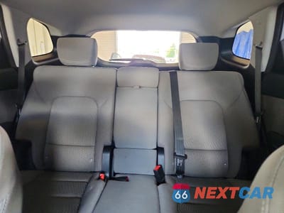 Zdjęcie 10 z 13 samochodu: 2017 HYUNDAI SANTA FE SE VIN:KM8SMDHF0HU167701 - miniatura