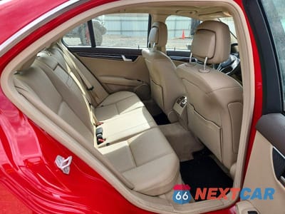 Zdjęcie 10 z 12 samochodu: 2014 MERCEDES-BENZ C 300 4MATIC VIN:WDDGF8ABXER312329 - miniatura