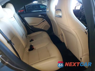 Zdjęcie 10 z 12 samochodu: 2018 MERCEDES-BENZ CLA 250 VIN:WDDSJ4EB0JN510883 - miniatura