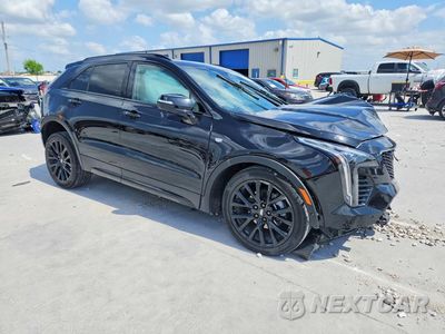 Czwarte zdjęcie samochodu z boku: 2022 CADILLAC XT4 SPORT VIN:1GYFZFR41NF147290 - miniatura