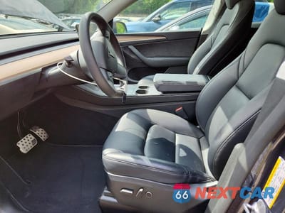 Zdjęcie 7 z 12 samochodu: 2023 TESLA MODEL Y VIN:7SAYGDEE2PF760102 - miniatura