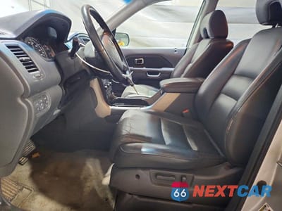 Zdjęcie 7 z 13 samochodu: 2006 HONDA PILOT EX VIN:5FNYF28706B009418 - miniatura
