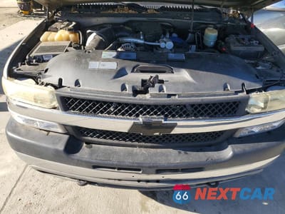 Zdjęcie 11 z 12 samochodu: 2002 CHEVROLET SILVERADO K2500 HEAVY DUTY VIN:1GCHK23102F108406 - miniatura