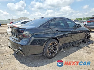 Trzecie zdjęcie samochodu z tyłu: 2017 BMW 340 XI VIN:WBA8B7C36HA190028 - miniatura