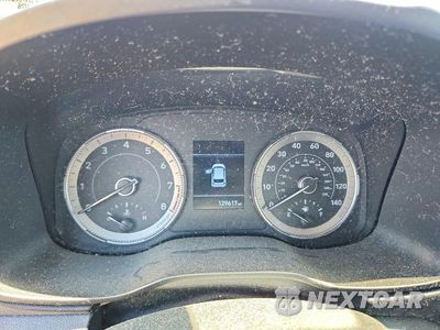 Zdjęcie 9 z 12 samochodu: 2021 HYUNDAI VENUE SE VIN:KMHRB8A38MU078352 - miniatura