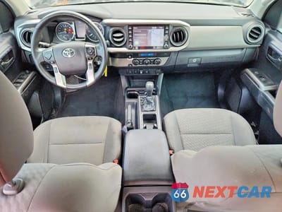 Zdjęcie 8 z 12 samochodu: 2021 TOYOTA TACOMA SR5 V6 VIN:3TMAZ5CN0MM142480 - miniatura