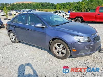 Czwarte zdjęcie samochodu z boku: 2014 CHEVROLET CRUZE LT VIN:1G1PC5SB2E7328934 - miniatura