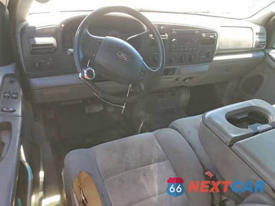 Zdjęcie 8 z 12 samochodu: 2005 FORD F250 SUPER DUTY VIN:1FTSX21PX5EB73109 - miniatura