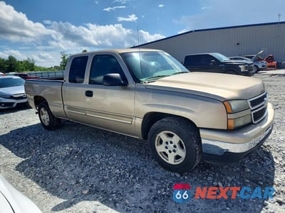 Czwarte zdjęcie samochodu z boku: 2006 CHEVROLET SILVERADO C1500 VIN:1GCEC19Z96Z263662 - miniatura