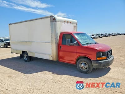 Czwarte zdjęcie samochodu z boku: 2012 GMC SAVANA BOX TRUCK VIN:1GD374CG7C1905063 - miniatura